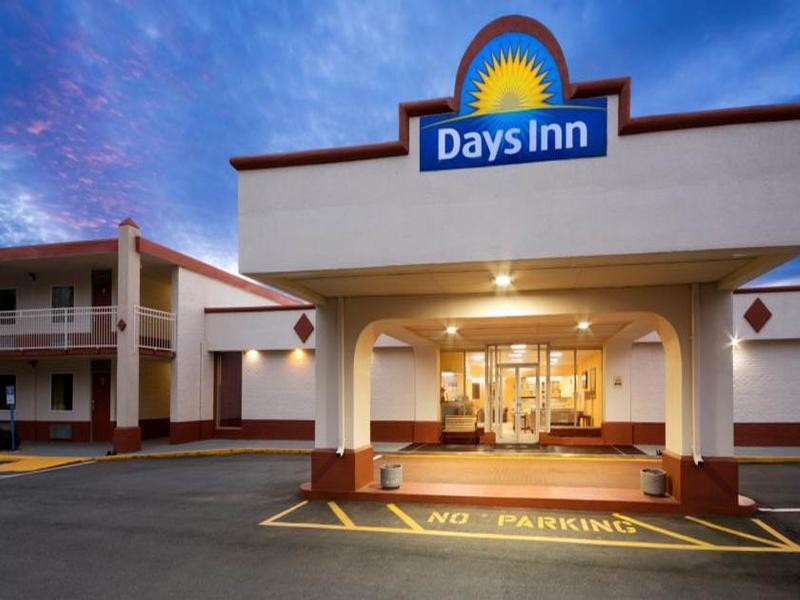 Days Inn By Wyndham Shelby Exterior photo
